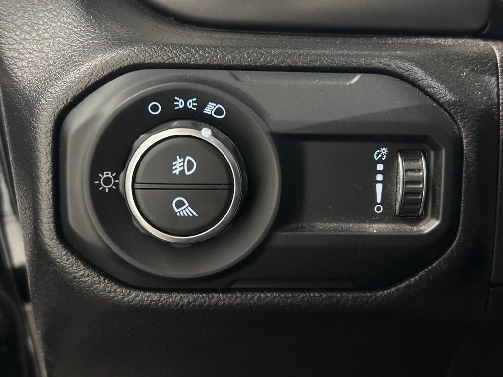 Used 2023 Jeep Gladiator Sport AWD/4WD image 5