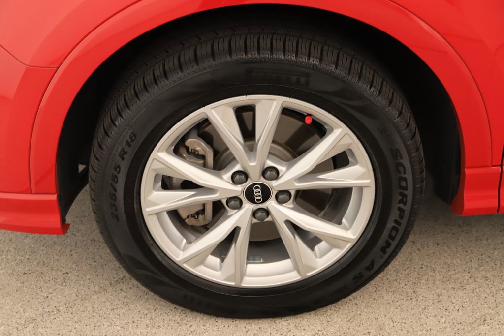 Certified 2022 Audi Q3 2.0T Premium w/ Convenience Package AWD/4WD image 39