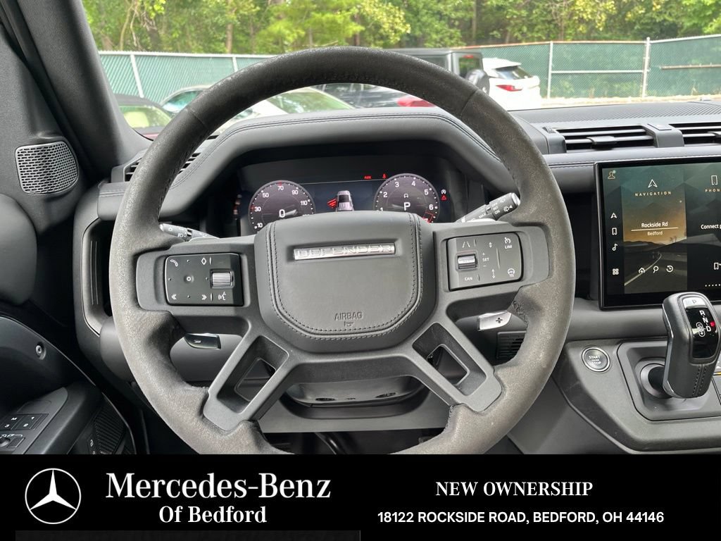 Used 2023 Land Rover Defender 110 V8 AWD/4WD image 22