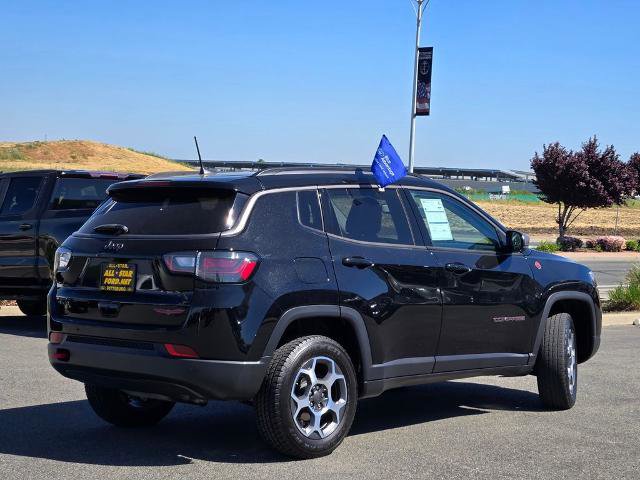 Used 2022 Jeep Compass Trailhawk w/ Trailhawk Elite Group AWD/4WD image 4