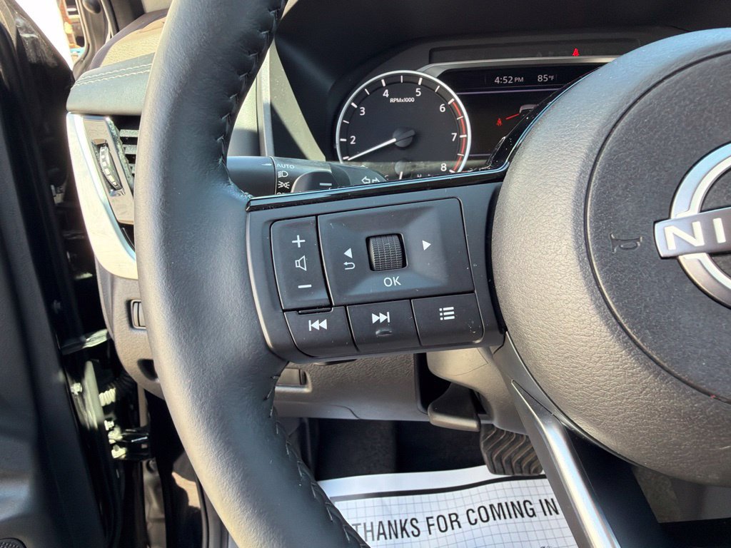 Used 2023 Nissan Rogue SL FWD image 29