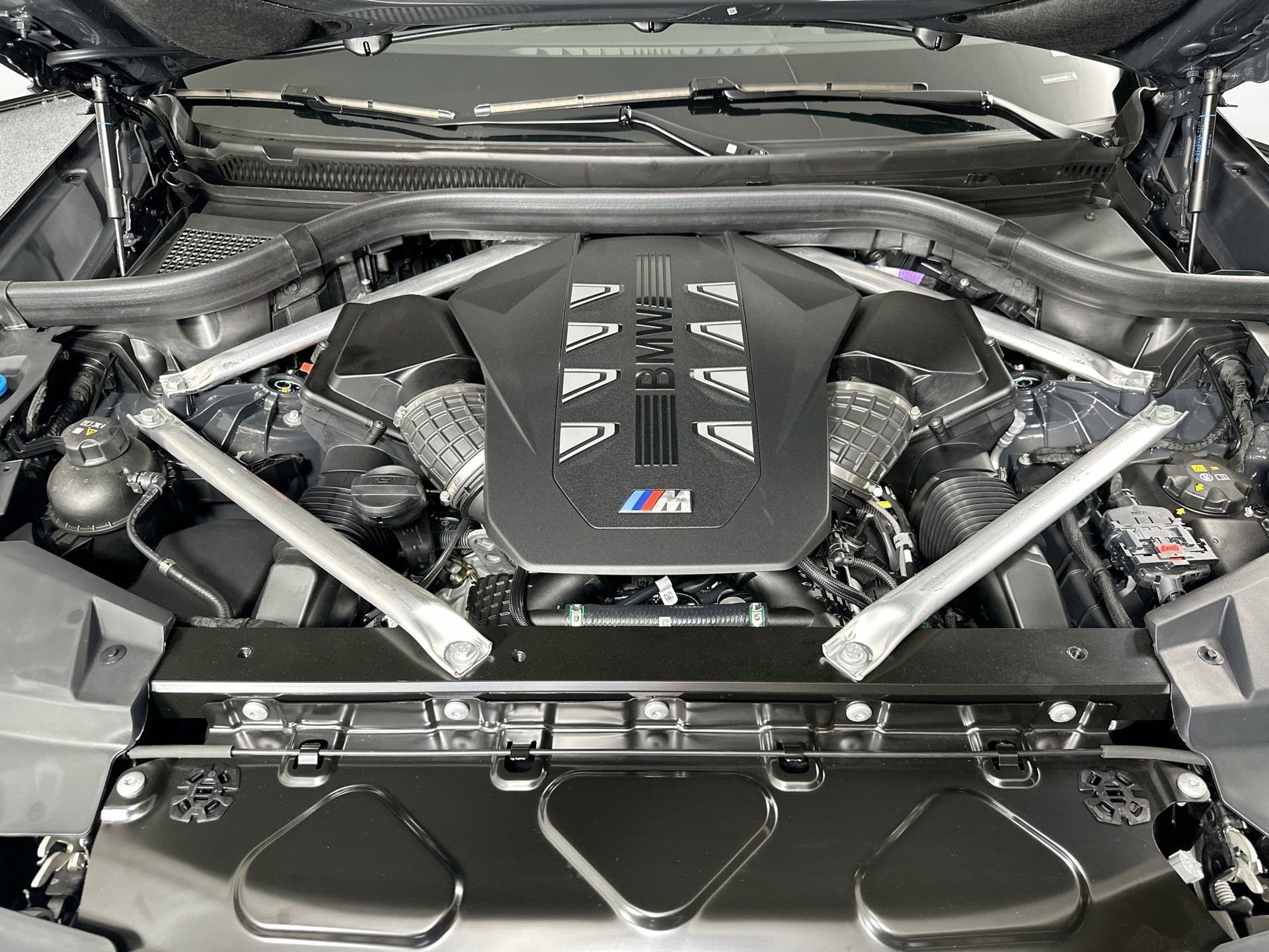 New 2026 BMW X5 M60i image 31