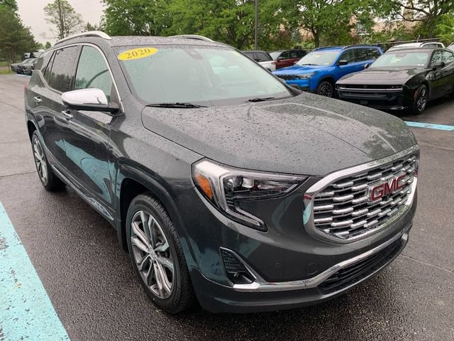 Used 2020 GMC Terrain Denali w/ Denali Premium Package AWD/4WD image 8