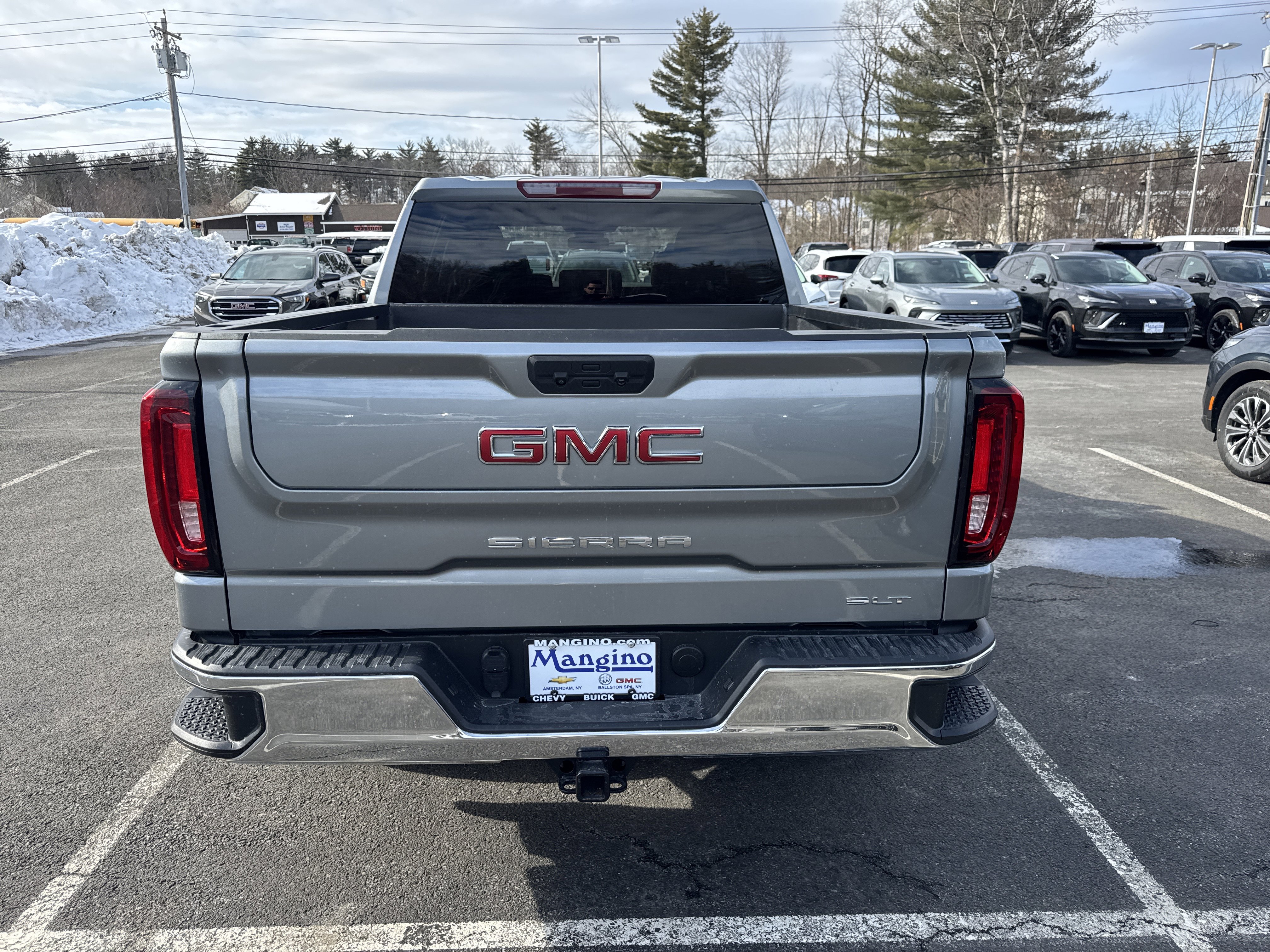 Certified 2025 GMC Sierra 1500 SLT image 4