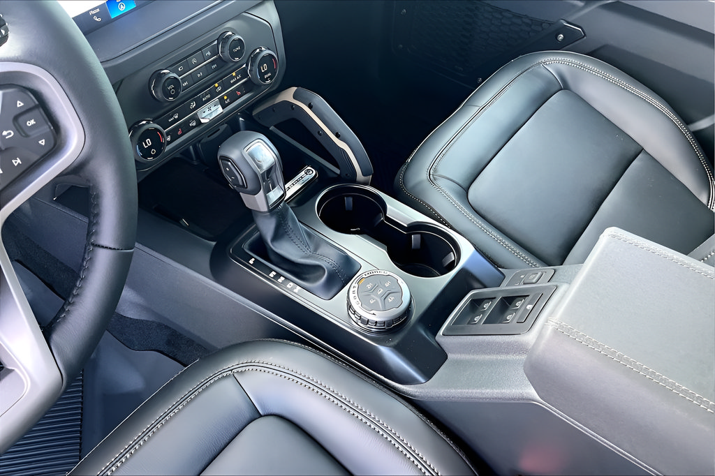 New 2025 Ford Bronco Badlands AWD/4WD image 9