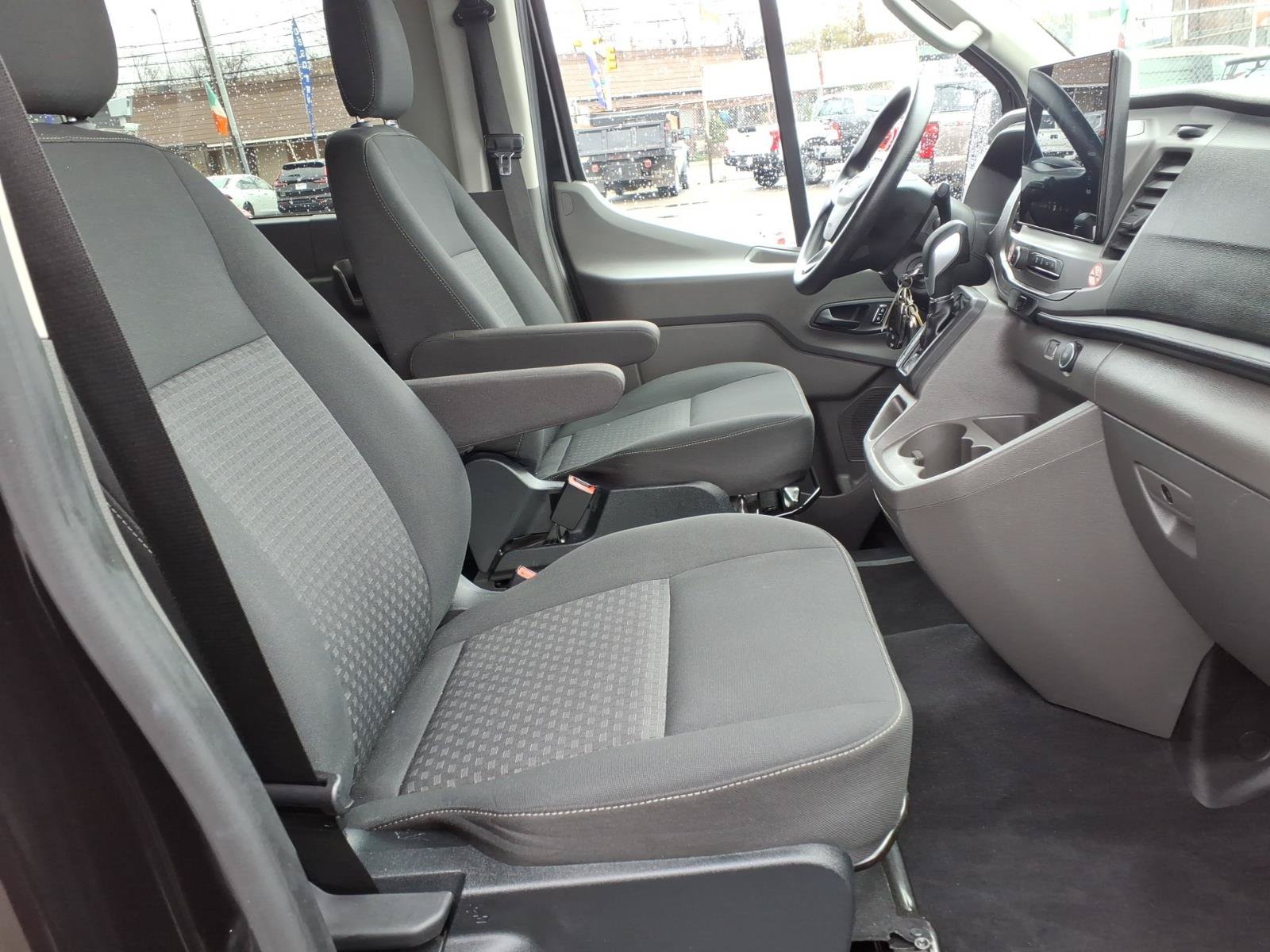 Used 2022 Ford Transit 350 XLT RWD image 14