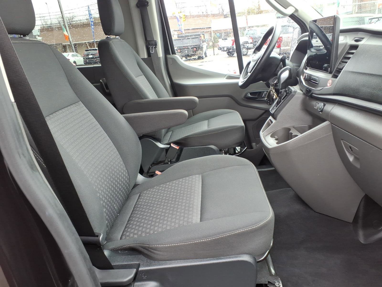 Used 2022 Ford Transit 350 XLT RWD image 14