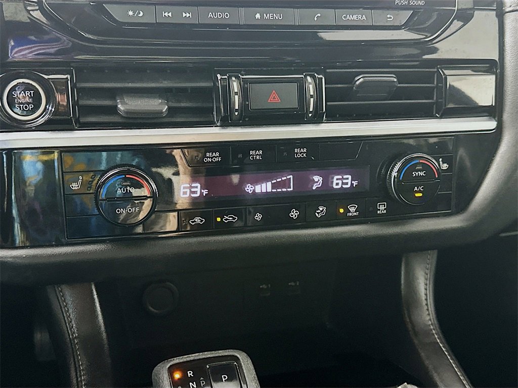 Used 2022 Nissan Pathfinder SV w/ SV Premium Package image 18