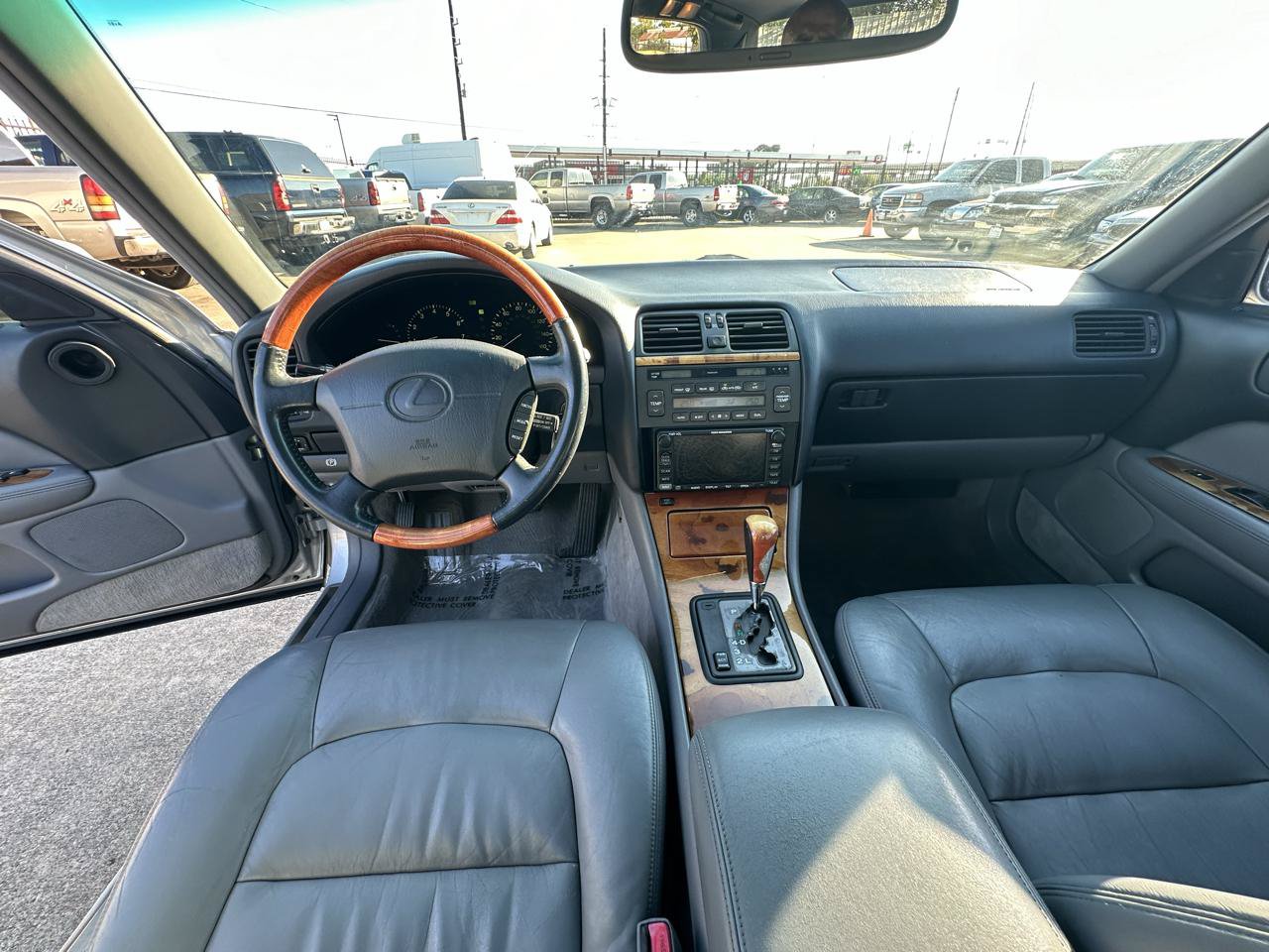 Used 1999 Lexus LS 400 w/ Premium Pkg RWD image 52