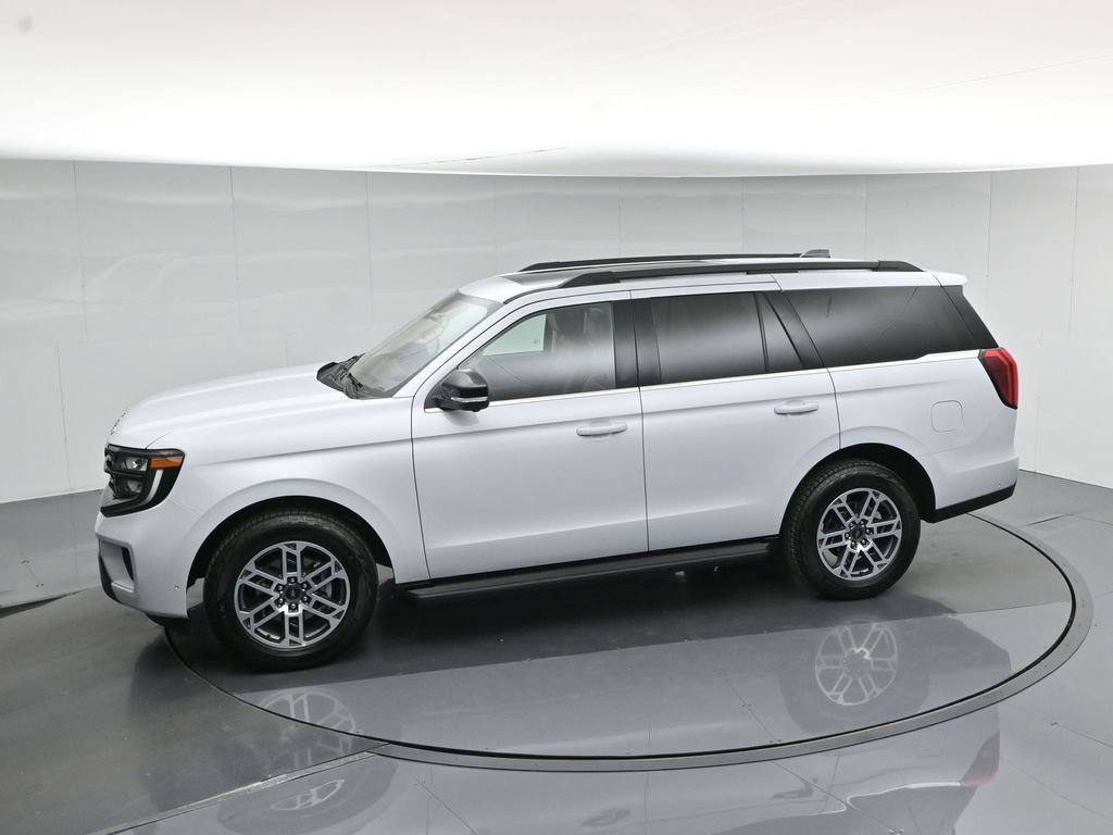 Used 2025 Ford Expedition Active AWD/4WD image 50
