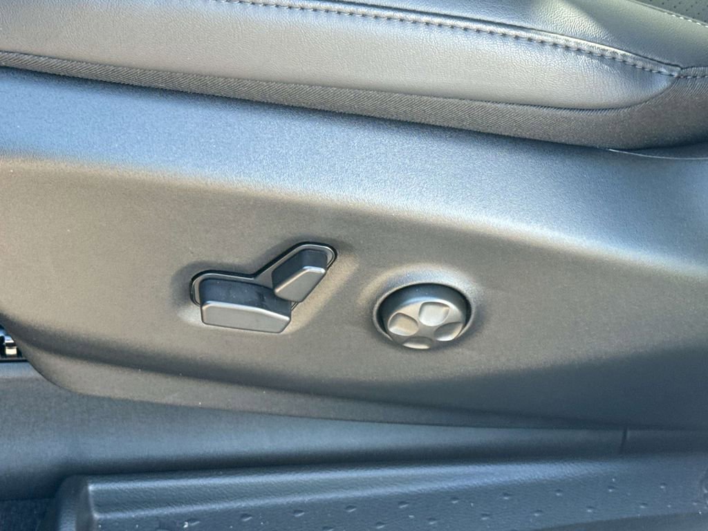 New 2026 Chrysler Pacifica Select image 21