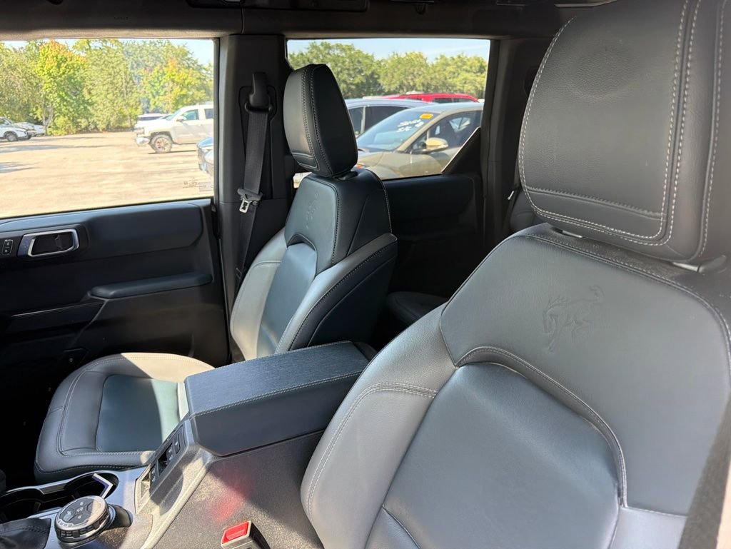 Used 2024 Ford Bronco Outer Banks AWD/4WD image 10