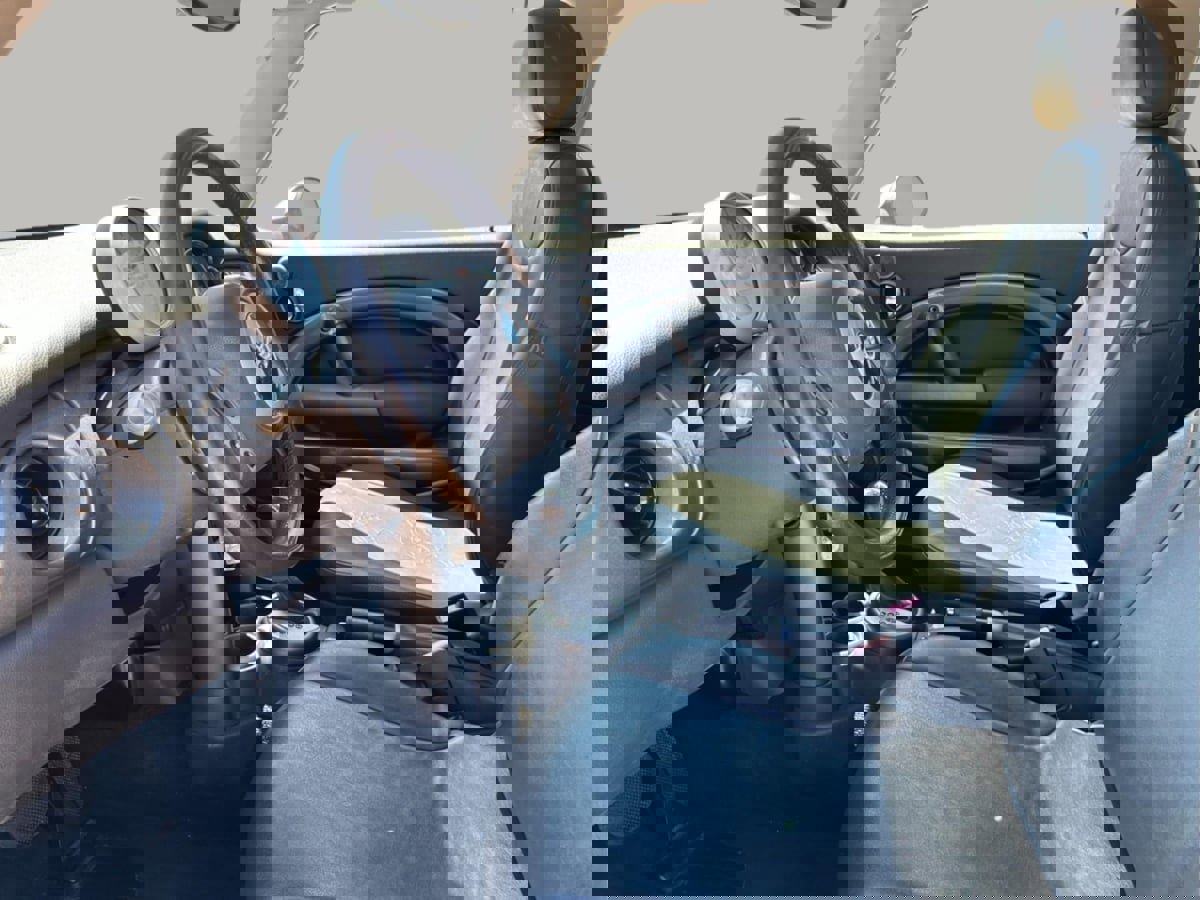 Used 2003 MINI Cooper Hardtop image 16