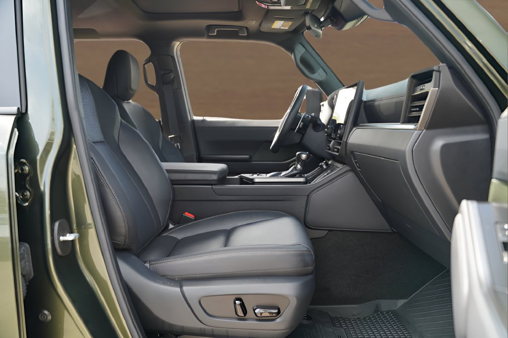 Used 2024 Lexus GX 550 AWD/4WD image 22