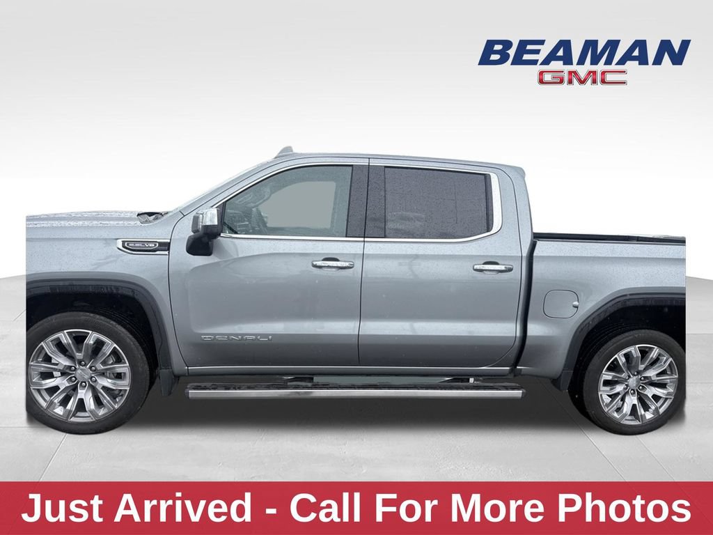 Used 2024 GMC Sierra 1500 Denali w/ Denali Reserve Package AWD/4WD image 1