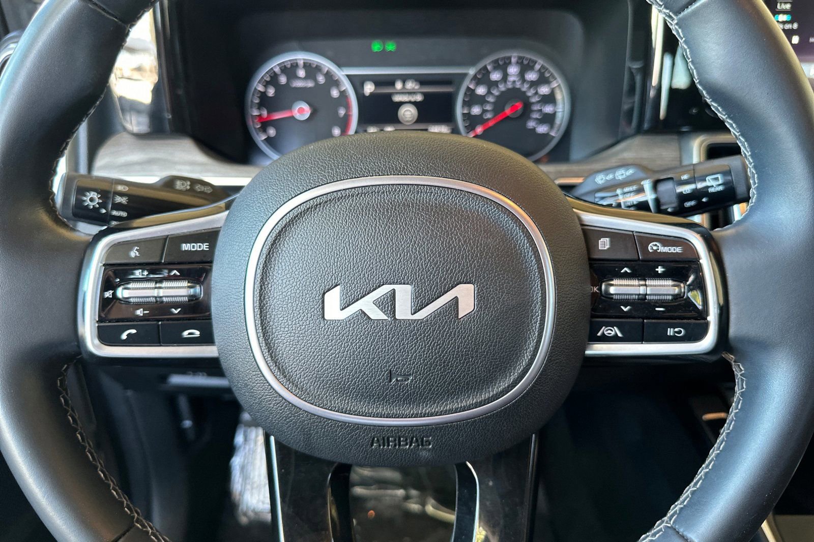 Used 2022 Kia Sorento S AWD/4WD image 26
