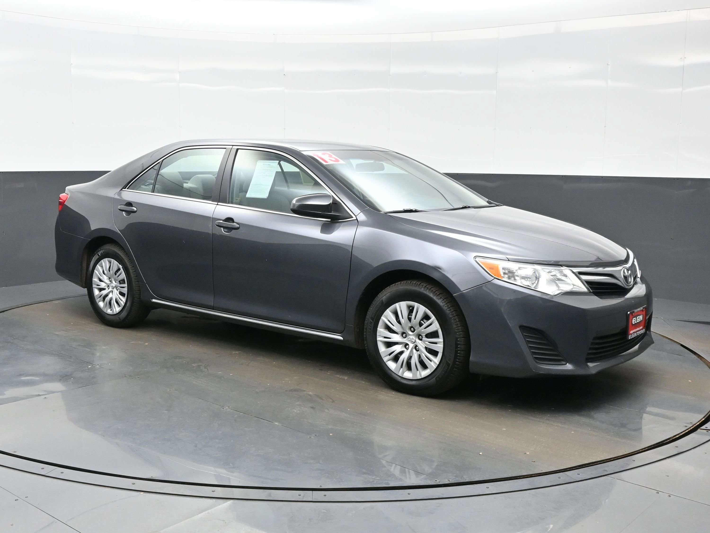 Used 2013 Toyota Camry LE image 8