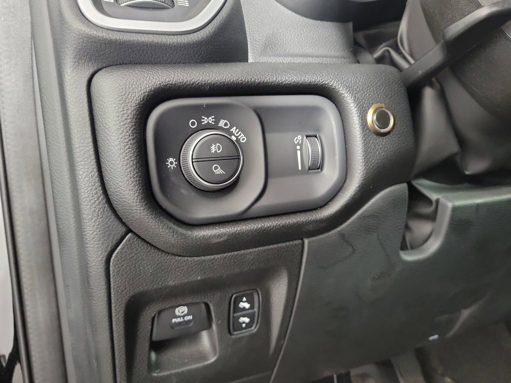 Used 2023 RAM 1500 Big Horn AWD/4WD image 13