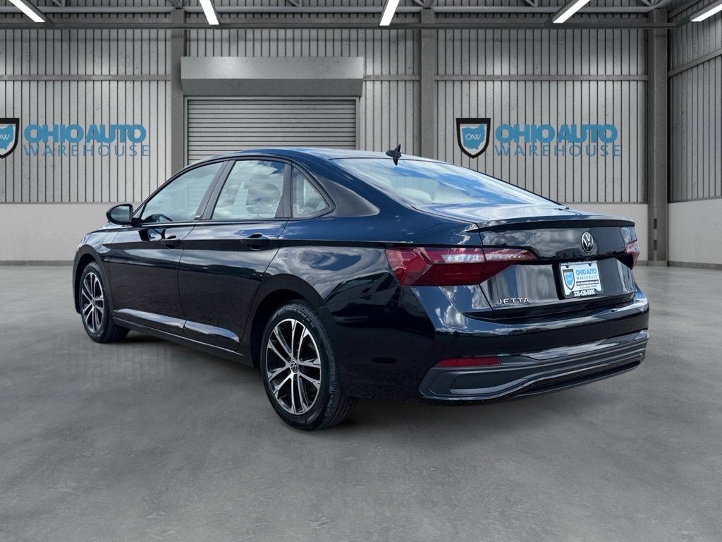 Used 2023 Volkswagen Jetta Sport FWD image 6