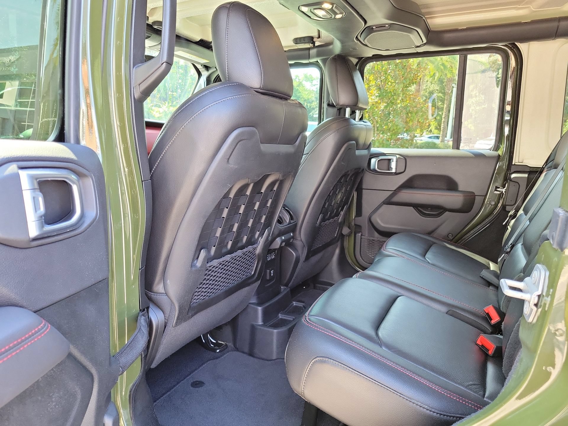 Used 2021 Jeep Wrangler Unlimited Rubicon AWD/4WD image 14