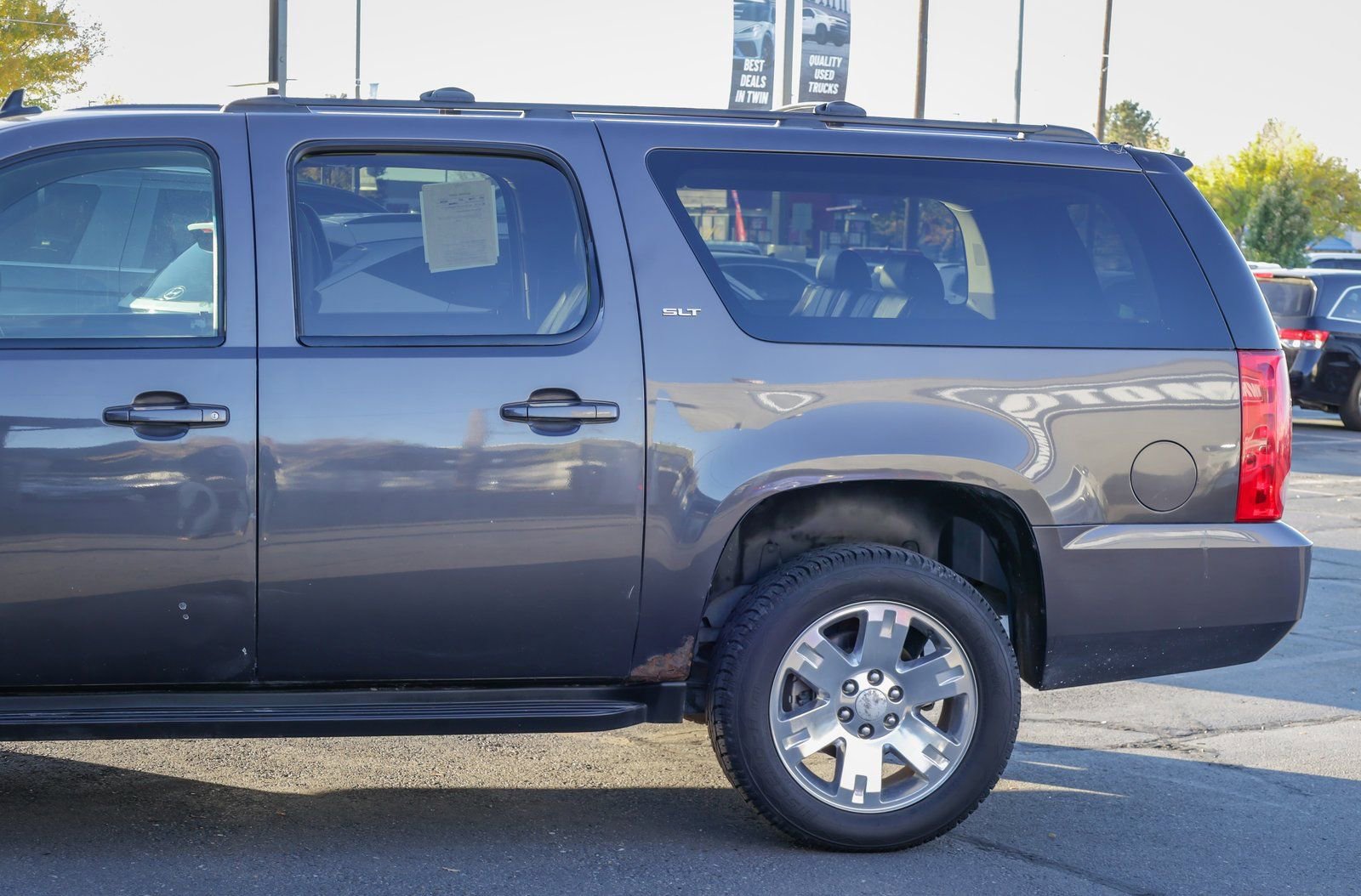 Used 2011 GMC Yukon XL SLT AWD/4WD image 9