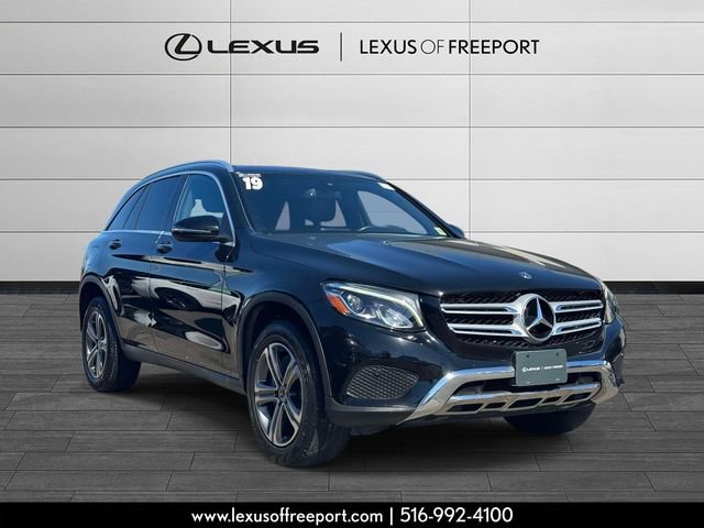Used 2019 Mercedes-Benz GLC 300 4MATIC image 1