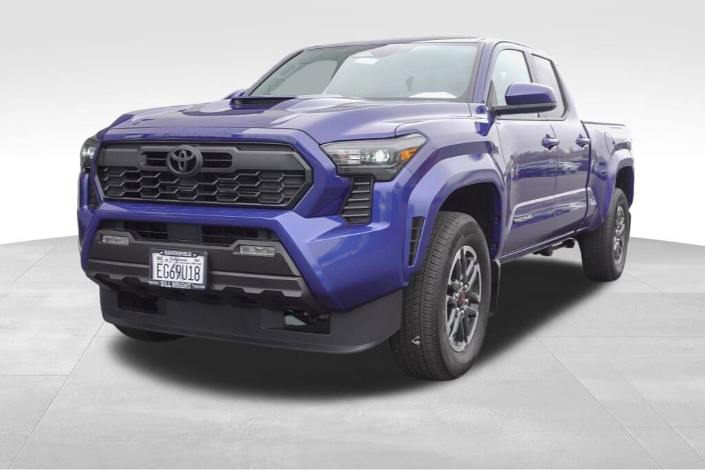 Used 2025 Toyota Tacoma TRD Sport image 9