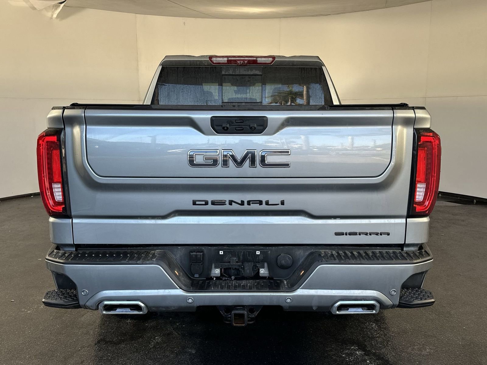 Used 2025 GMC Sierra 1500 Denali Ultimate AWD/4WD image 7