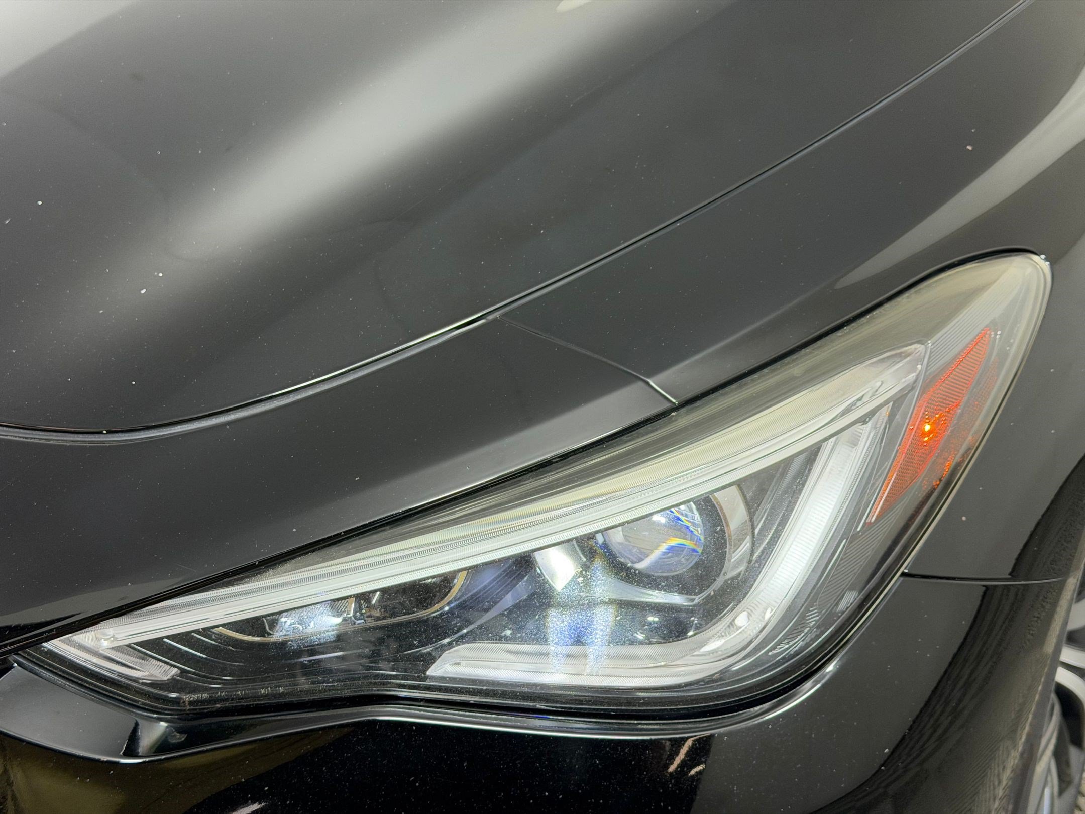 Used 2017 INFINITI Q60 3.0t w/ Premium Plus Package 3.0T AWD/4WD image 11