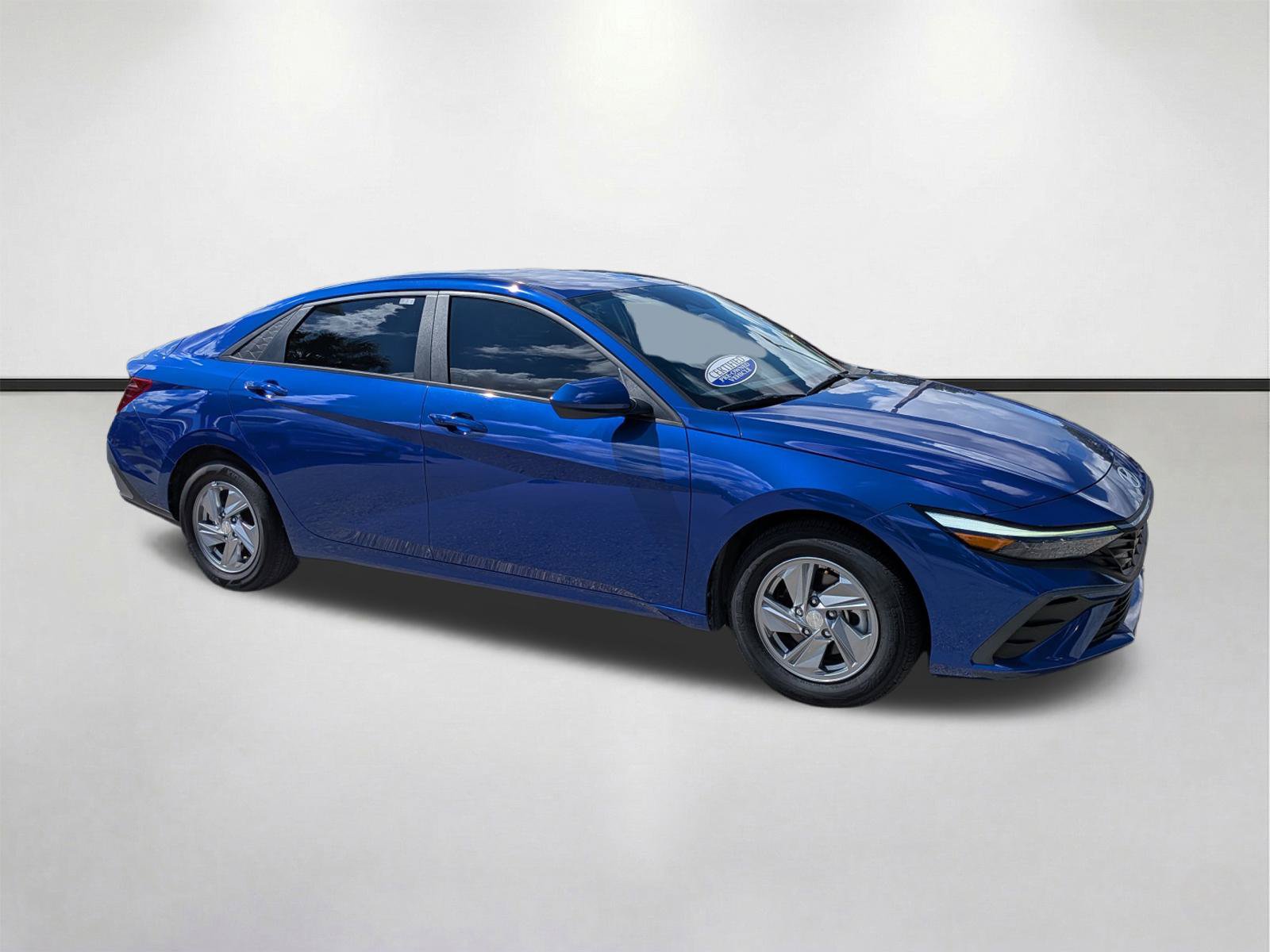 Used 2024 Hyundai Elantra SE