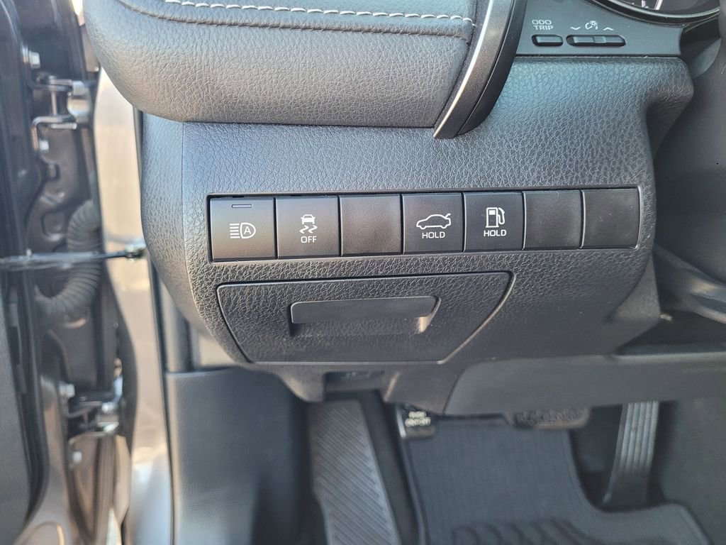 Used 2021 Toyota Camry SE image 22