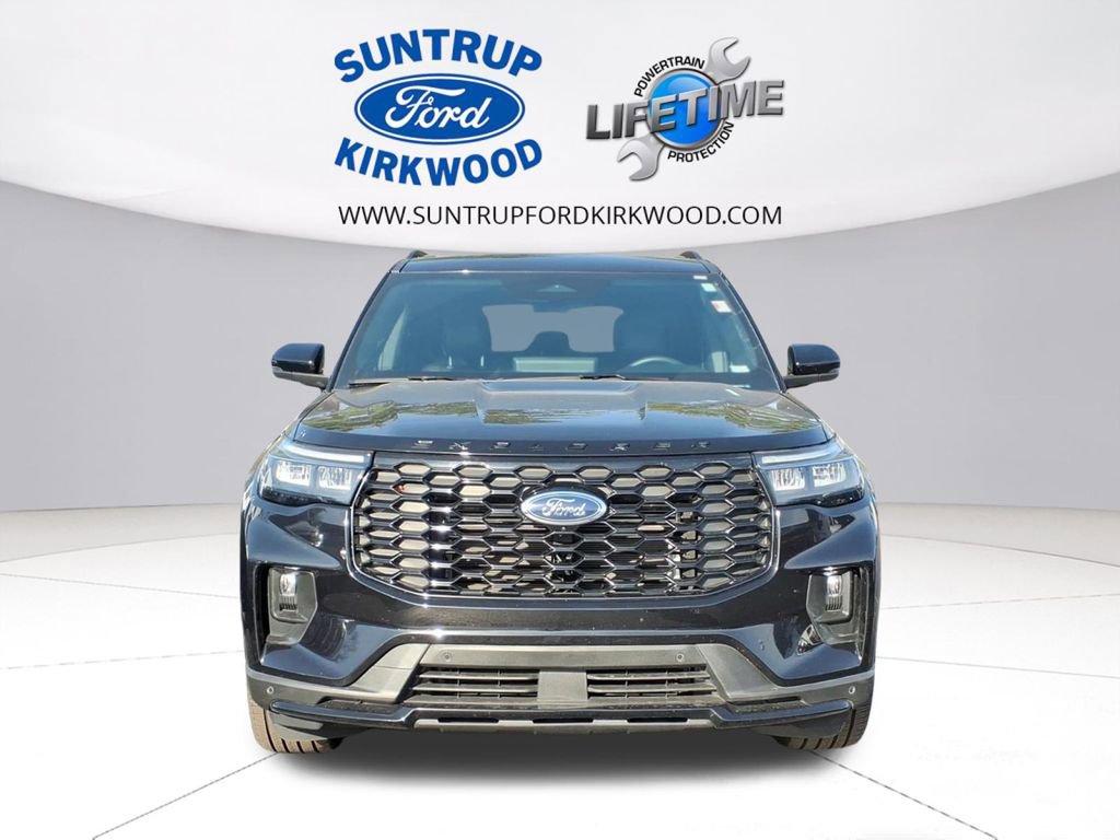 Used 2025 Ford Explorer ST-Line w/ ST-Line Street Pack image 33