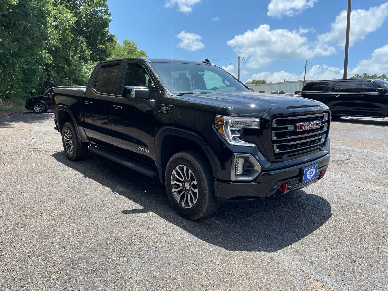 Used 2021 GMC Sierra 1500 AT4 w/ AT4 Premium Package AWD/4WD image 9