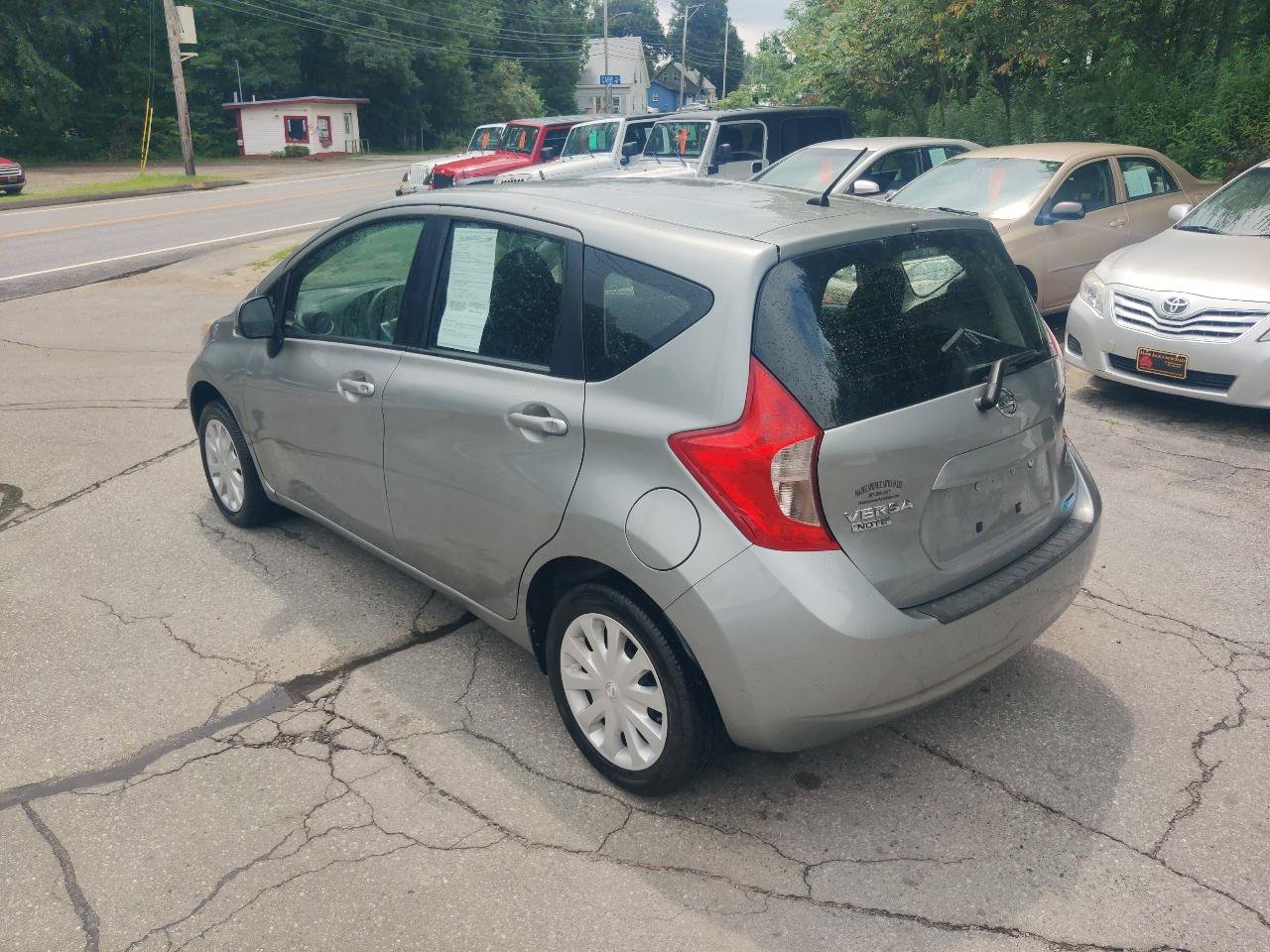Used 2014 Nissan Versa Note S FWD image 4
