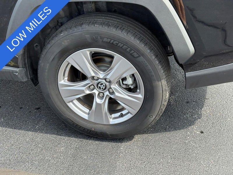 Used 2023 Toyota RAV4 XLE w/ Convenience Package image 8