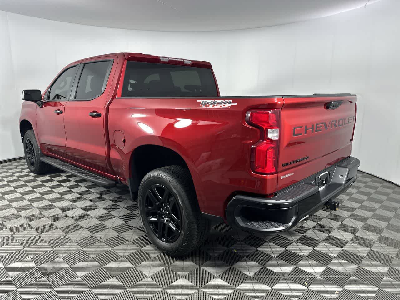Used 2024 Chevrolet Silverado 1500 LT Trail Boss w/ Protection Package AWD/4WD image 6