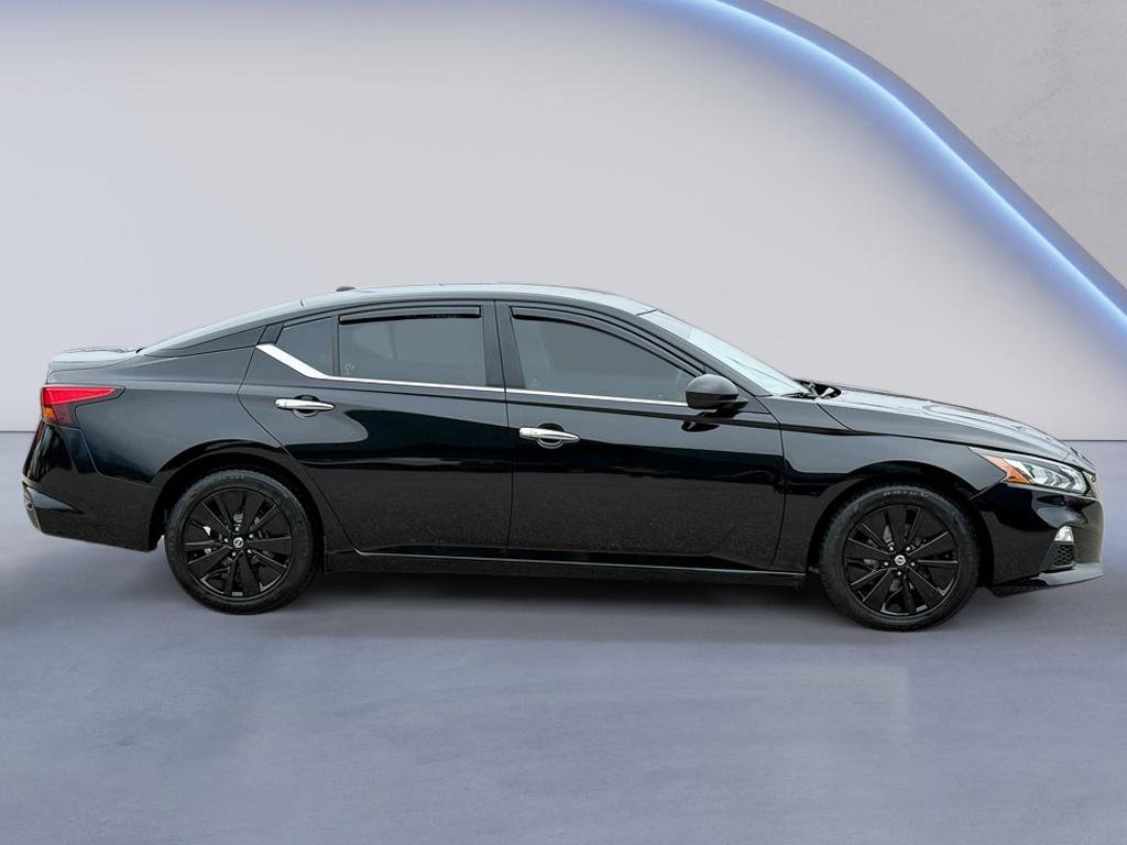 Used 2022 Nissan Altima 2.5 SV image 8