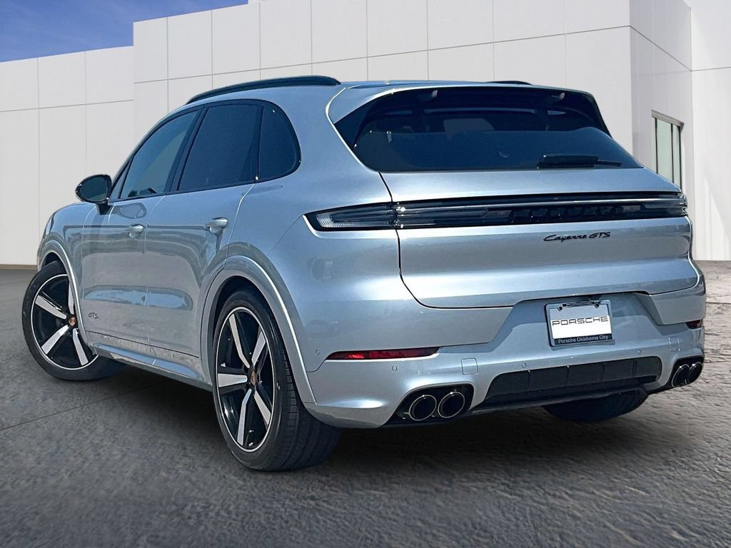 Certified 2026 Porsche Cayenne GTS AWD/4WD image 3