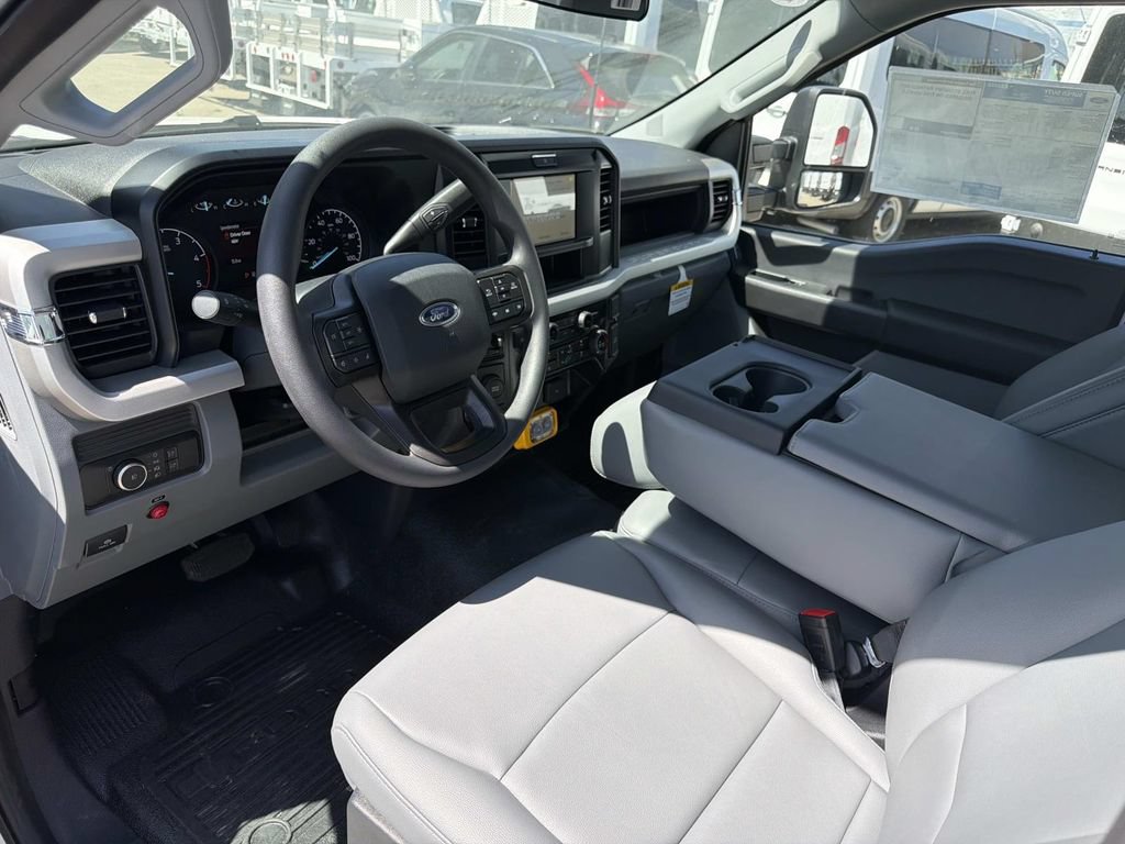 New 2026 Ford F350 XL w/ XL Chrome Package RWD image 17