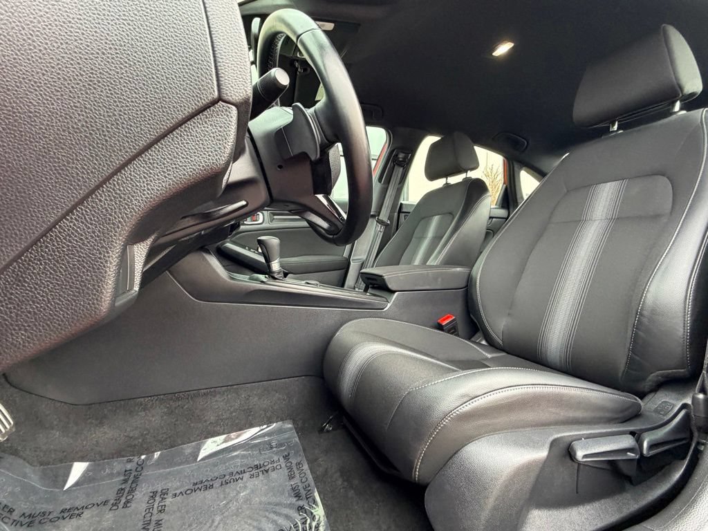 Used 2025 Honda Civic Sport image 10