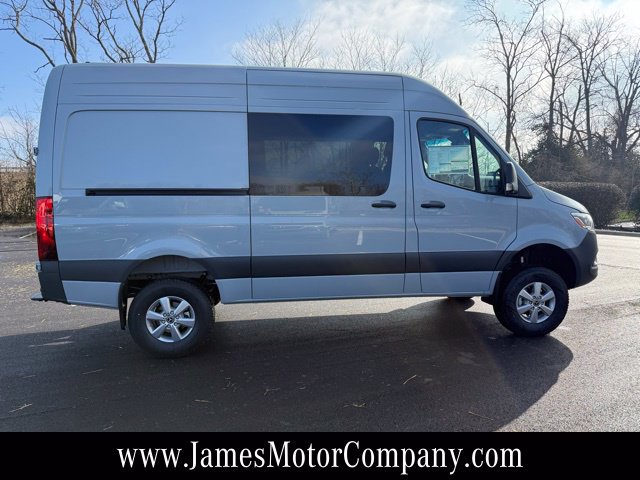 Used 2026 Mercedes-Benz Sprinter 2500 image 5
