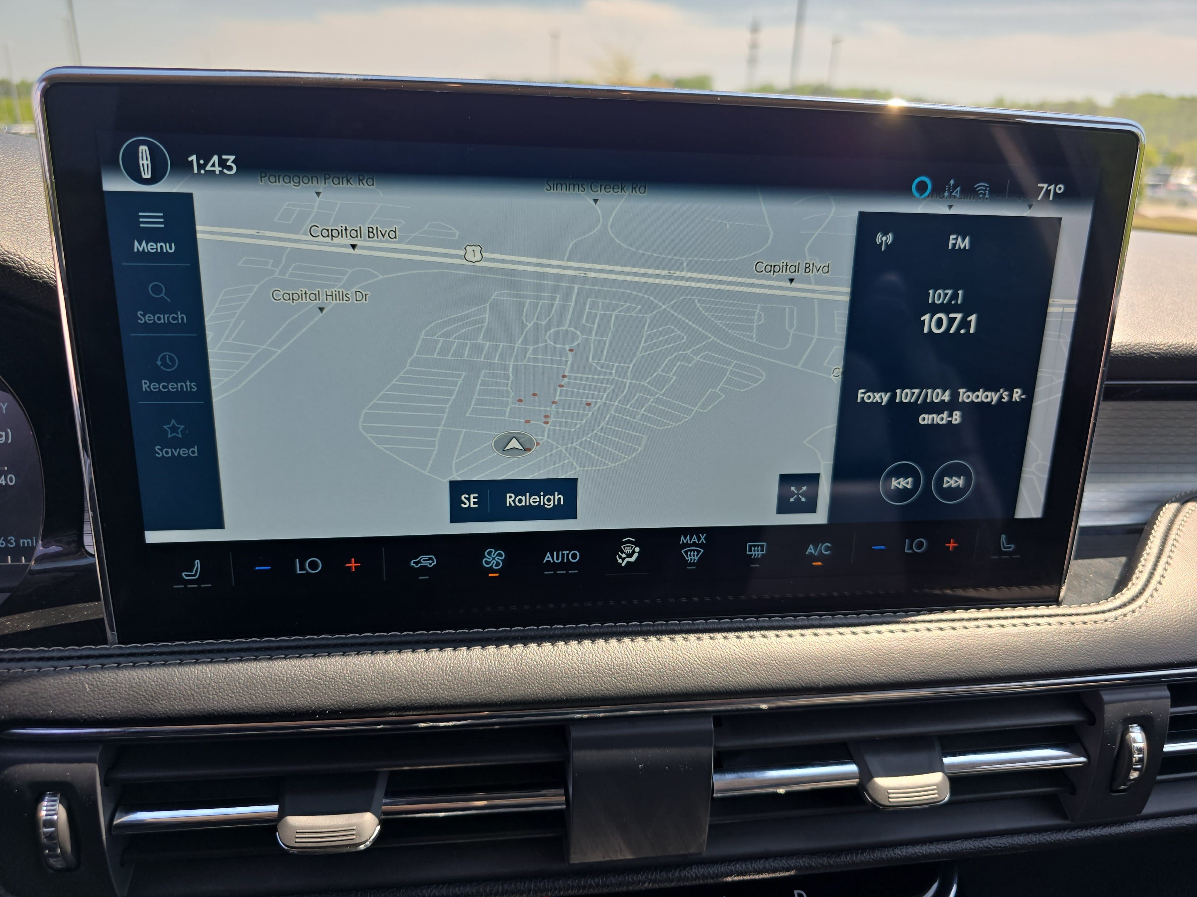 Certified 2024 Lincoln Corsair AWD image 22