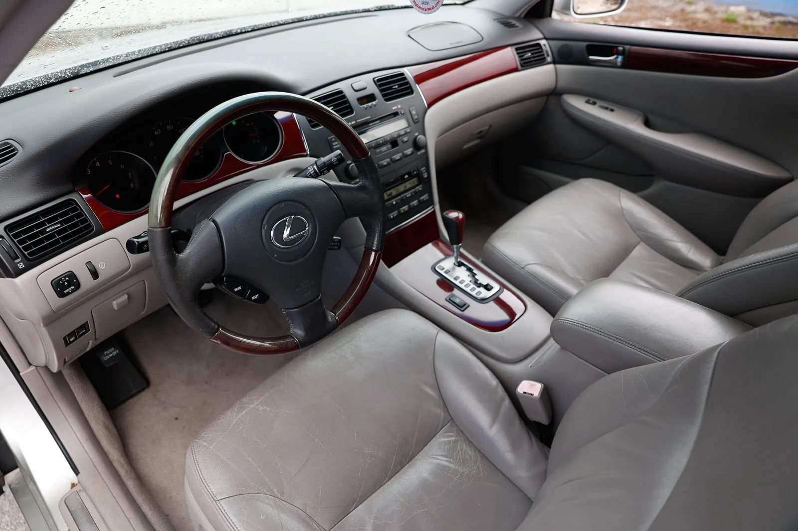 Used 2004 Lexus ES 330 w/ Premium Pkg FWD image 16