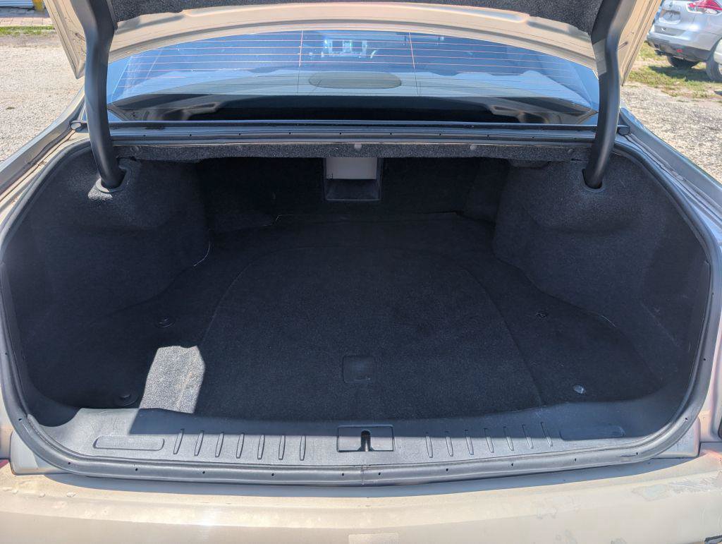 Used 2009 Cadillac DTS FWD image 11