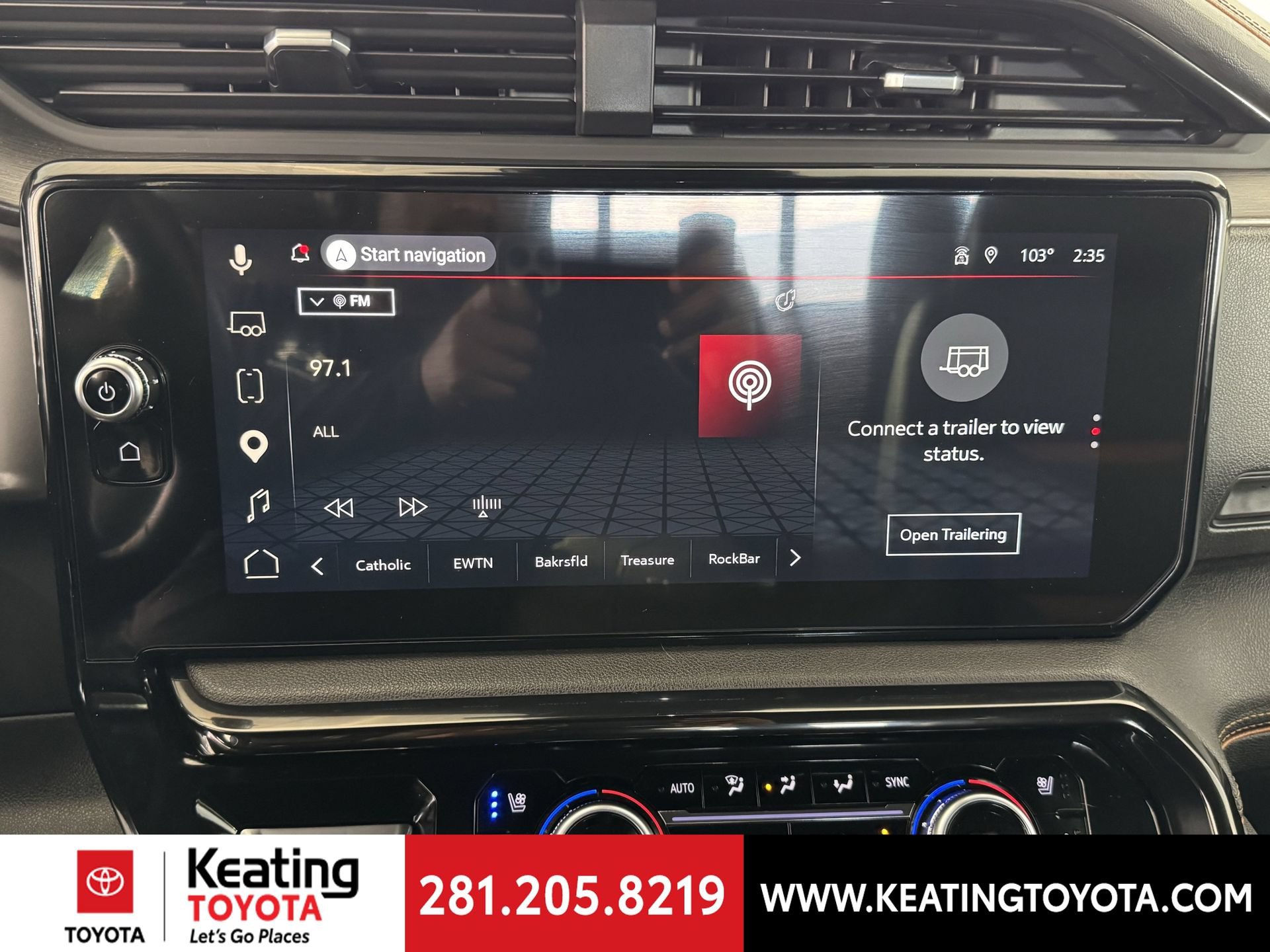Used 2025 GMC Sierra 2500 AT4 w/ AT4 Preferred Package AWD/4WD image 23