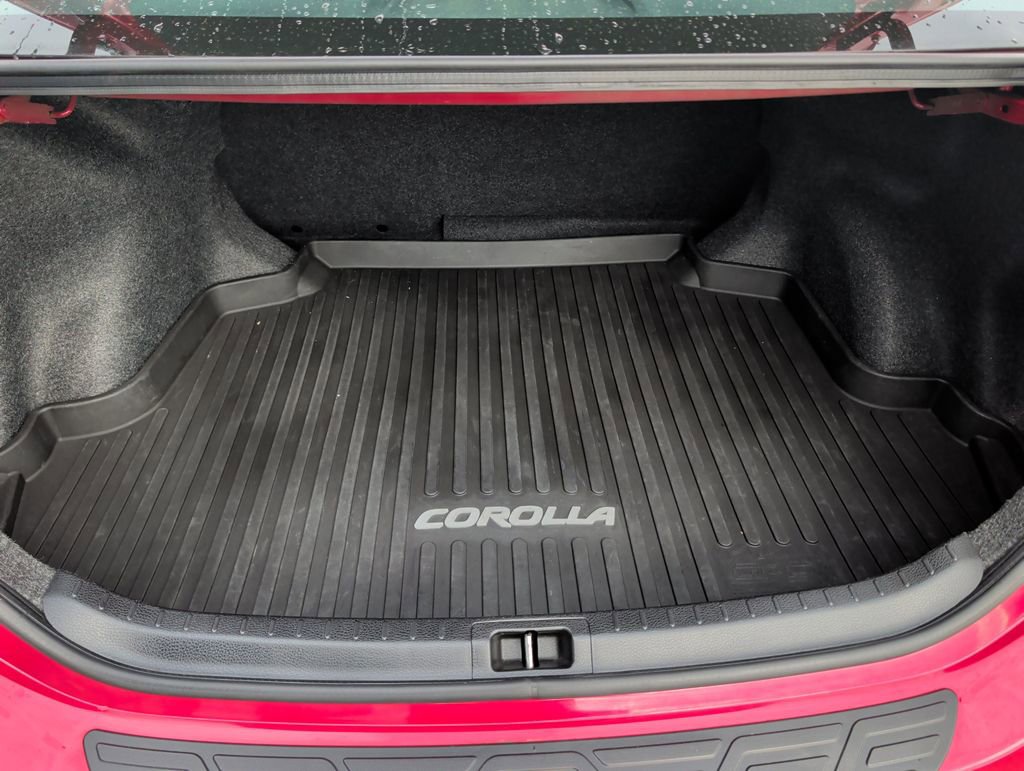 Used 2017 Toyota Corolla SE image 20