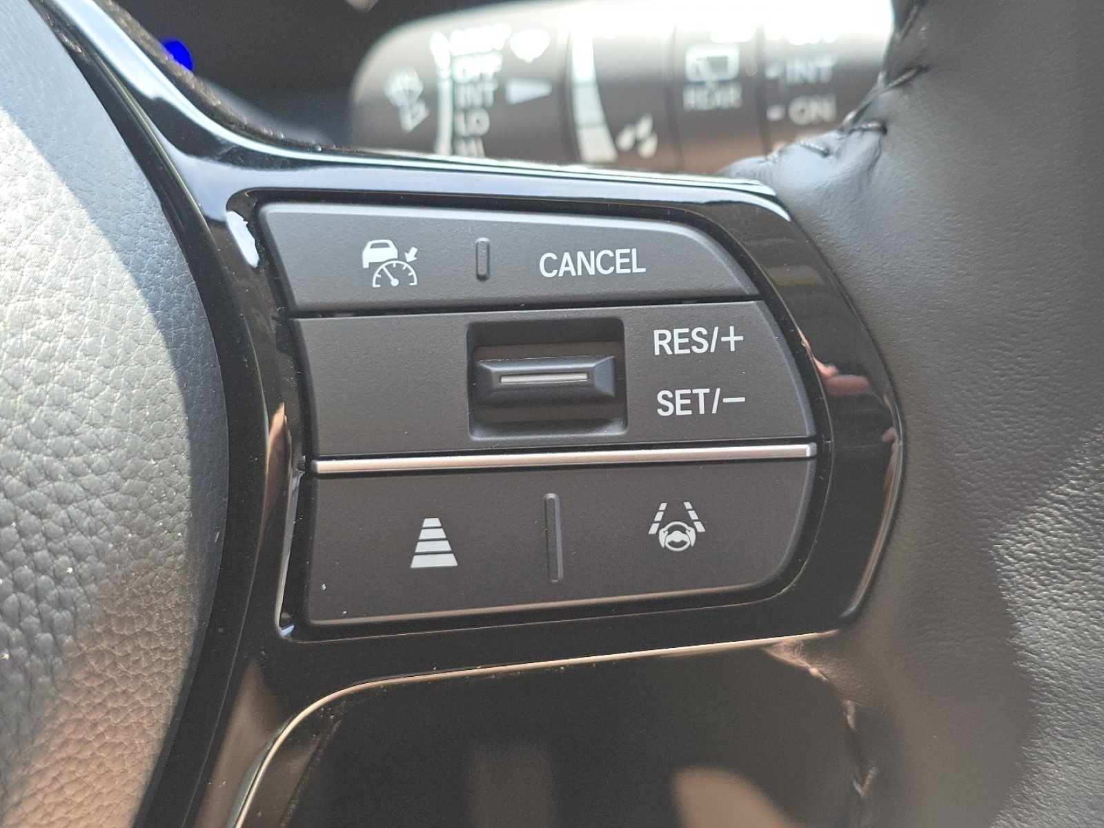New 2027 Honda HR-V EX-L image 9
