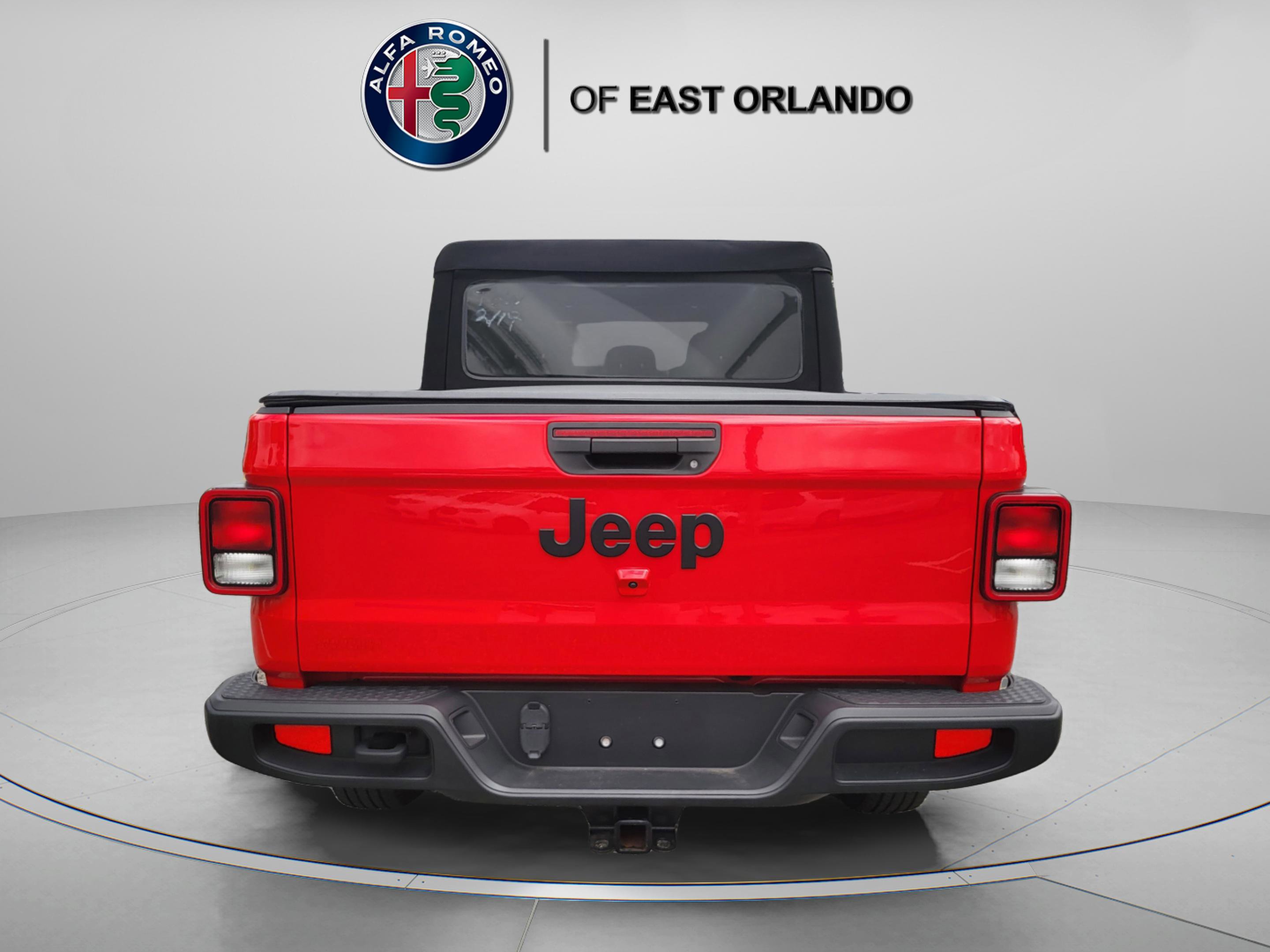 Used 2023 Jeep Gladiator Sport image 6
