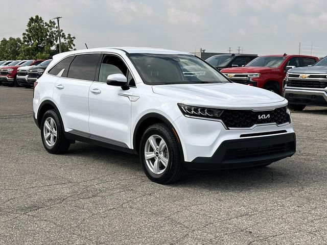 Used 2023 Kia Sorento LX FWD image 8