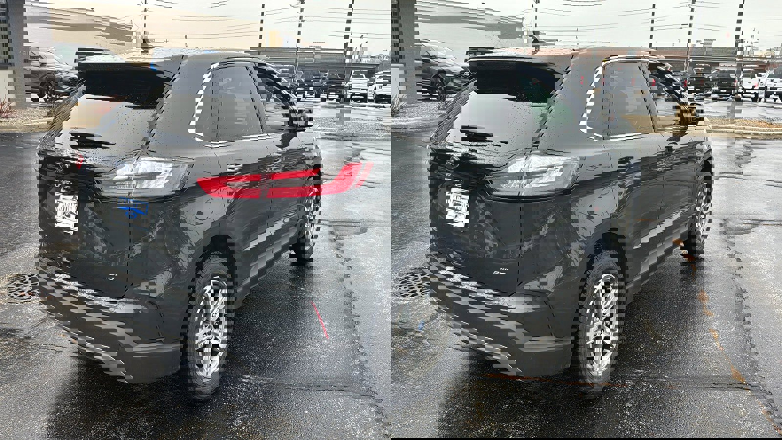 Used 2022 Ford Edge SEL w/ Convenience Package image 9